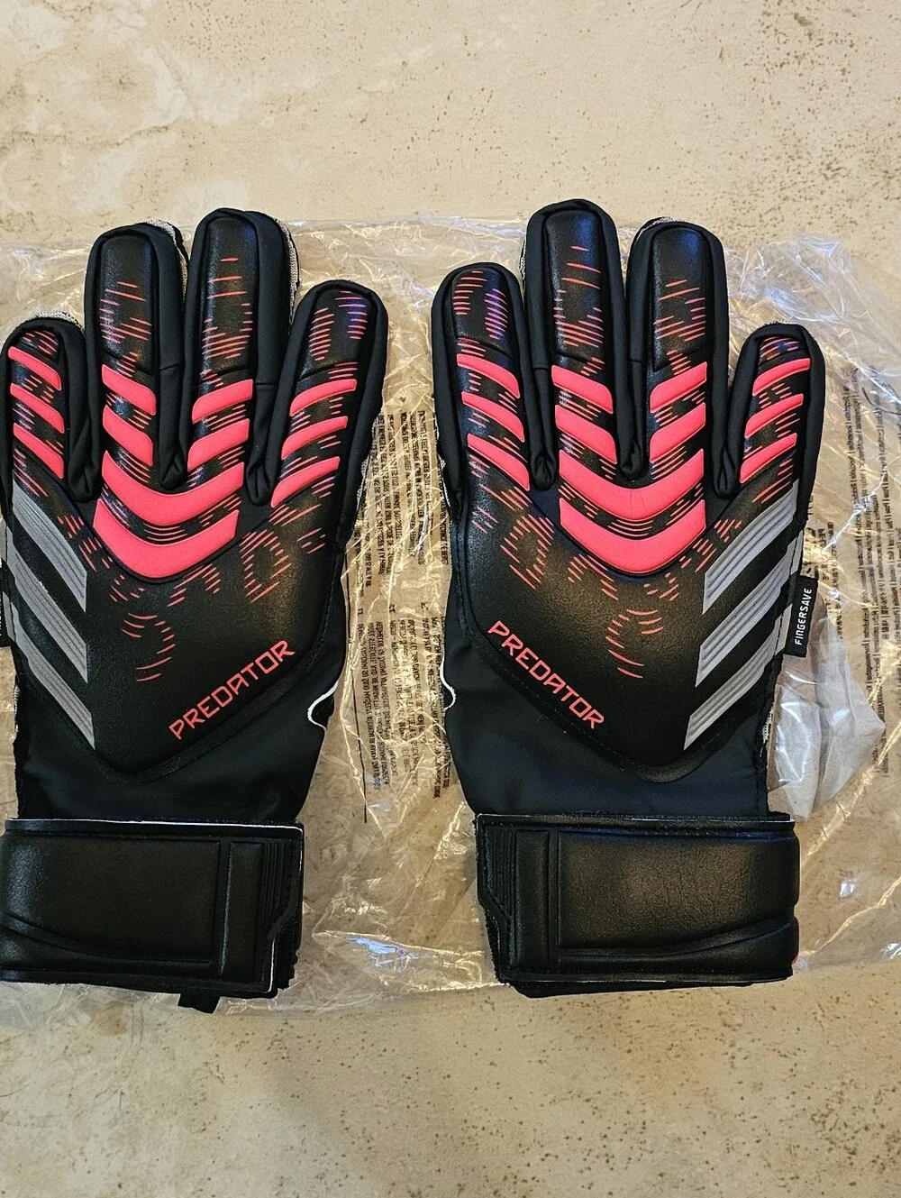 Adidas Predator Lucid Red Black Match Fingersave Goalkeeper Gloves NEW